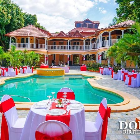Donpee Guest House Leogane エクステリア 写真