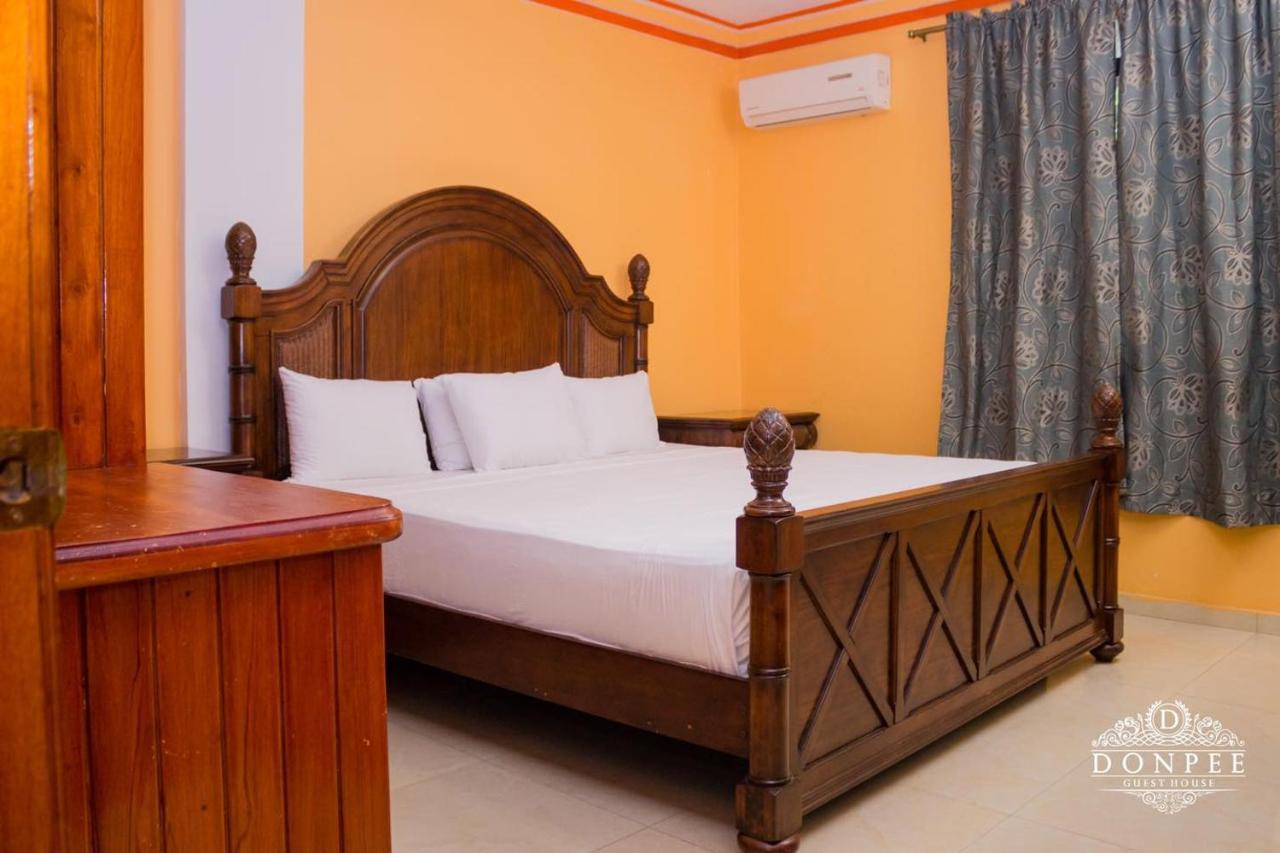Donpee Guest House Leogane エクステリア 写真
